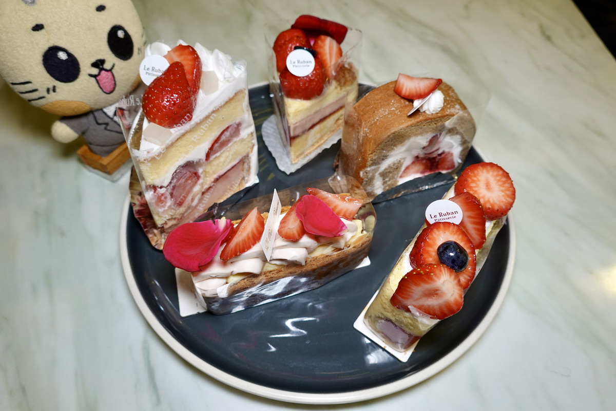 【台北信義安和站美食】法朋烘焙甜點坊 Le Ruban Pâtisserie:甜點界的香奈兒,草莓季少女心大噴發!蛋黃酥是名物,還有必吃大福,甜點控的天堂樂園 7166 【台北信義安和站美食】法朋烘焙甜點坊 Le Ruban Pâtisserie:甜點界的香奈兒,草莓季少女心大噴發!蛋黃酥是名物,還有必吃大福,甜點控的天堂樂園 7166