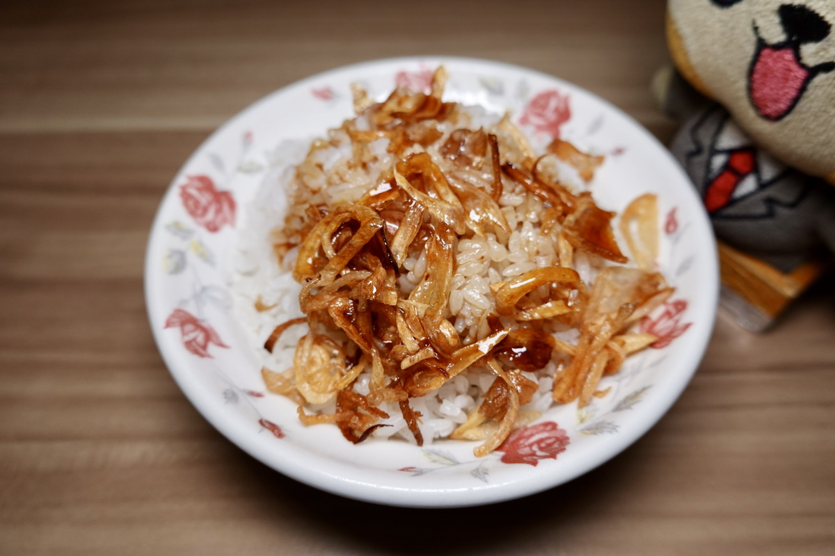 【台北民權西路站美食】阿國切仔麵 2025:米其林必比登台灣小吃店,招牌是切仔麵,亮點是香噴噴油亮亮古早味油蔥飯(豬油拌飯)!6900 【台北民權西路站美食】阿國切仔麵 2025:米其林必比登台灣小吃店,招牌是切仔麵,亮點是香噴噴油亮亮古早味油蔥飯(豬油拌飯)!6900
