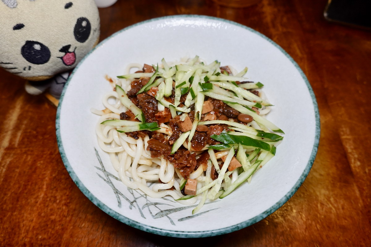 【台北西湖站美食】牛耳精緻麵館 2025:兆元男輝達 Nvidia 黃仁勳的牛肉麵愛店!天然健康不添加化學品,內湖科學園區旁的麵店,內湖上班族一定要收口袋 6951 【台北西湖站美食】牛耳精緻麵館 2025:兆元男輝達 Nvidia 黃仁勳的牛肉麵愛店!天然健康不添加化學品,內湖科學園區旁的麵店,內湖上班族一定要收口袋 6951