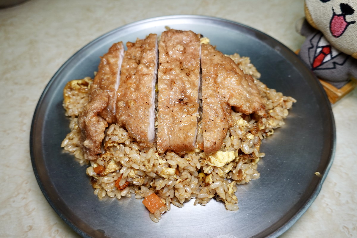 【台北松江南京站美食】四平街番茄牛肉麵 2025:四平街商圈鮮甜番茄牛肉麵與Q彈刀削麵條 6934 【台北松江南京站美食】四平街番茄牛肉麵 2025:四平街商圈鮮甜番茄牛肉麵與Q彈刀削麵條 6934