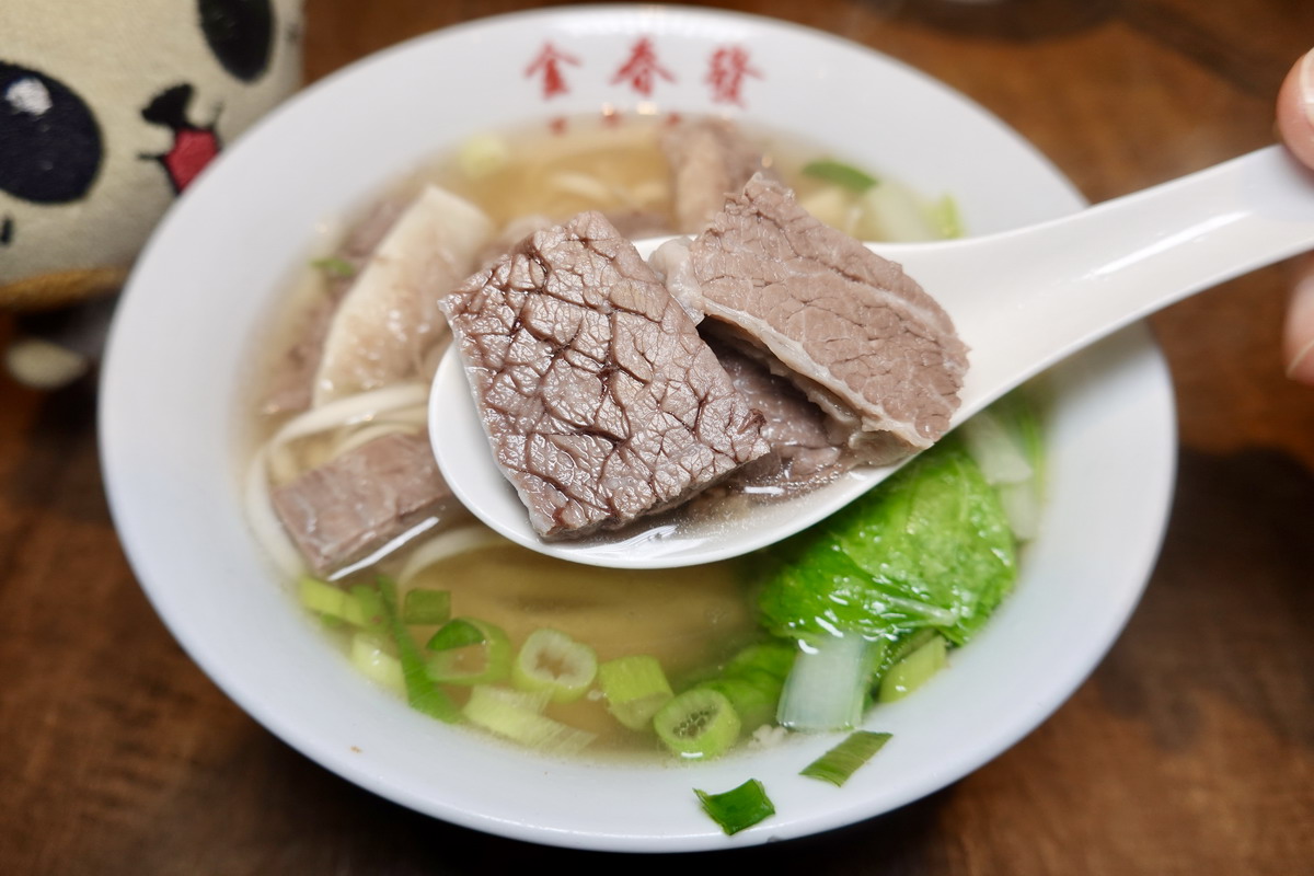 【台北南京復興站美食】金春發牛肉店（復北店）2024：1897創立百年老店，牛肉麵、牛雜與牛肉火鍋 6620