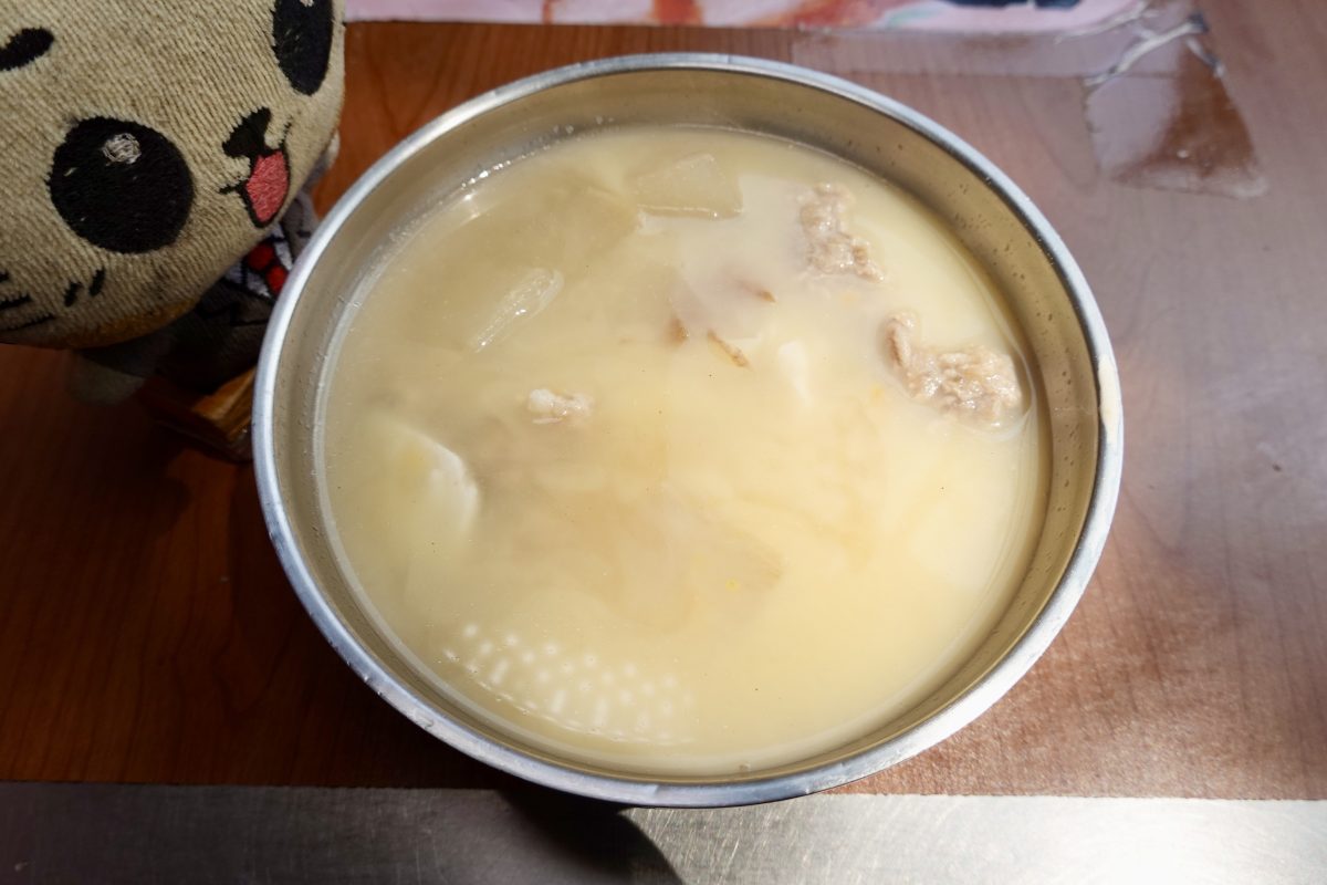 【台北大橋頭站美食】阿蘭大鼎魩仔魚炒飯 2026：魩仔魚炒飯配一碗蝦仁蛋包湯，就是大稻埕慈聖宮前的懷舊台灣味 7328