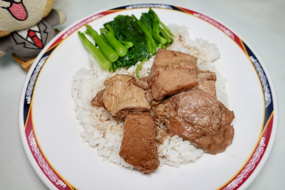 【台北南京三民站美食】香港大排檔 2025:隱藏在小巷的港式粥粉麵飯小館,充滿港味一秒到香港,體驗香港庶民日常美食 6936 【台北南京三民站美食】香港大排檔 2025:隱藏在小巷的港式粥粉麵飯小館,充滿港味一秒到香港,體驗香港庶民日常美食 6936