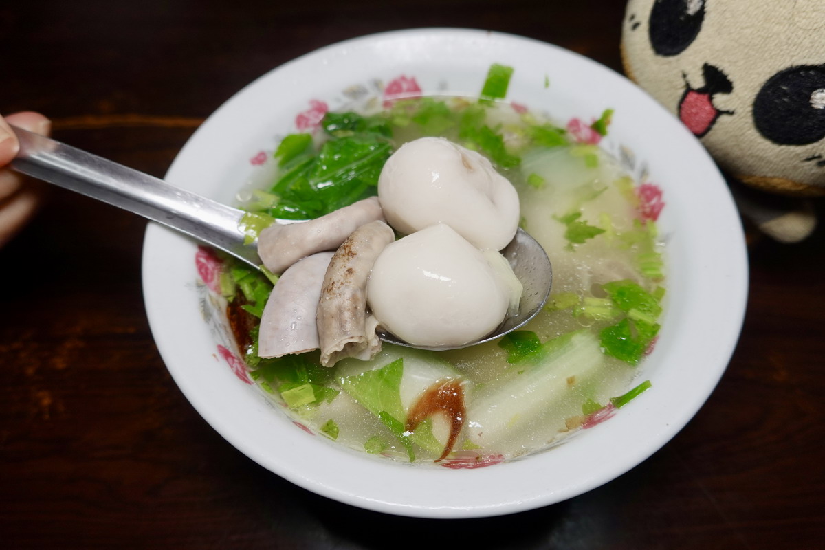 即時熱門文章：【台北雙連站美食】燕山湯圓 2025：1959年創立客家鹹湯圓老店，豬肝或粉腸配鹹湯圓是招牌，冬至元宵生意特別好，食尚玩家推薦，馬偕醫院美食 6387