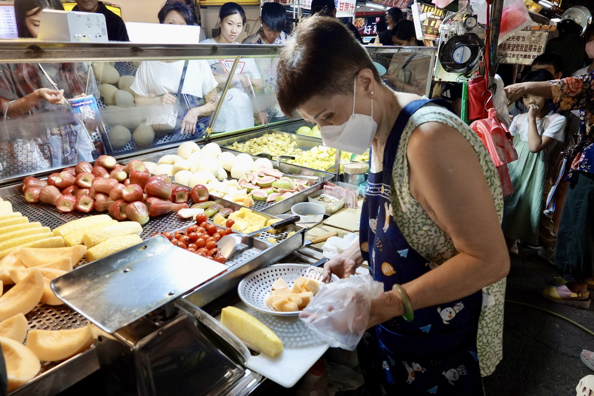 【懶人包】貓大爺臨江街夜市與通化街、通安街商圈美食特輯 2024 (24家介紹)：鄰近信義區，台灣小吃與新住民美食的交匯 6446