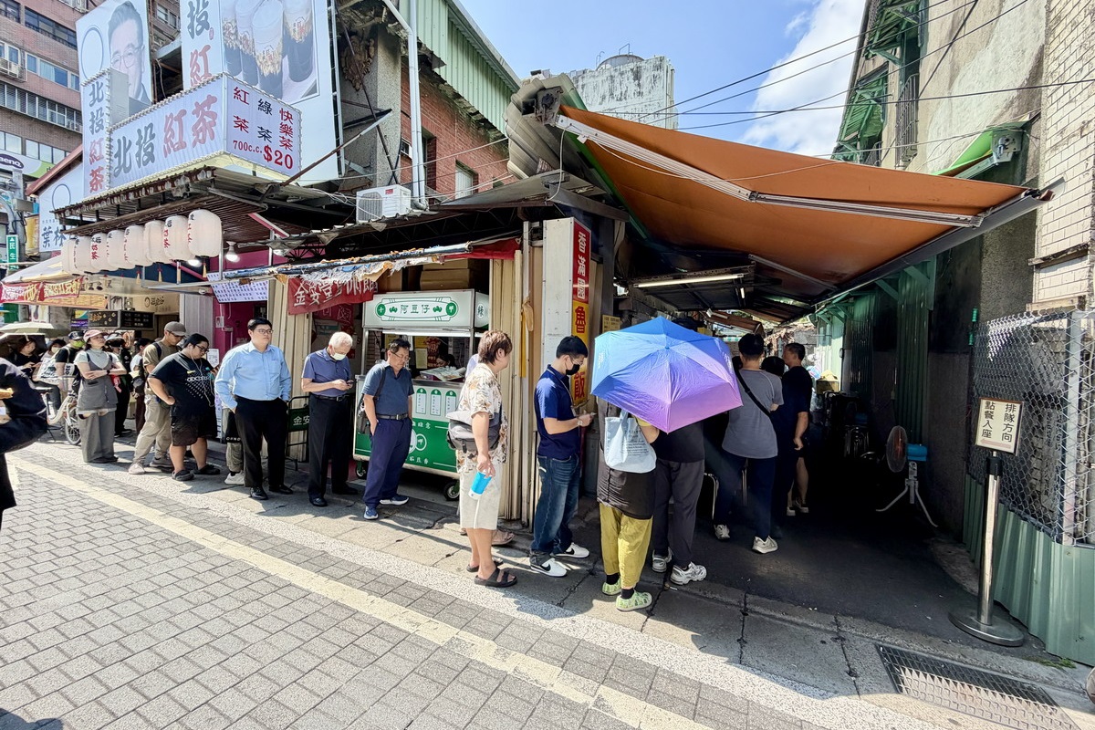 【台北雙連站美食】香滿園魯肉飯 2026:隱密小巷中開業一甲子的滷肉飯,1958年創業,每天都排隊,馬偕醫院美食 7505 【台北雙連站美食】香滿園魯肉飯 2026:隱密小巷中開業一甲子的滷肉飯,1958年創業,每天都排隊,馬偕醫院美食 7505
