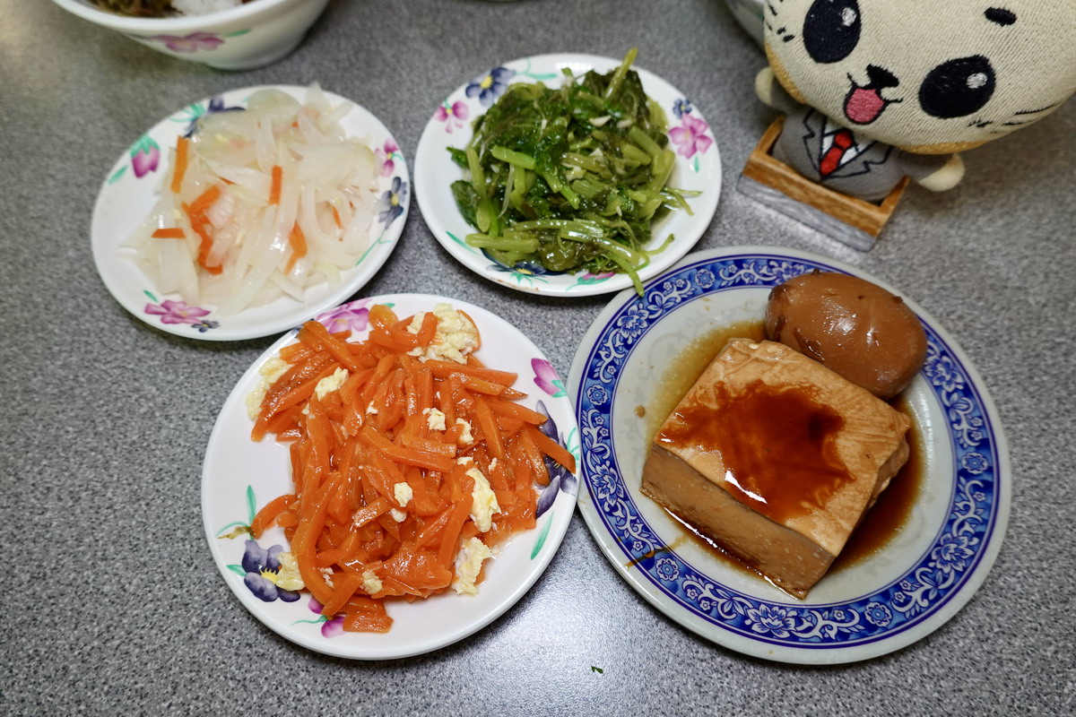 【台北雙連站美食】香滿園魯肉飯 2026:隱密小巷中開業一甲子的滷肉飯,1958年創業,每天都排隊,馬偕醫院美食 7505 【台北雙連站美食】香滿園魯肉飯 2026:隱密小巷中開業一甲子的滷肉飯,1958年創業,每天都排隊,馬偕醫院美食 7505