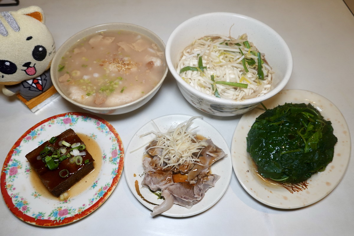 【台北永春站美食】麵舖：低調陌生黑馬小麵店登上米其林必比登，我家巷口的樸實麵店，芋頭米粉是招牌 6498