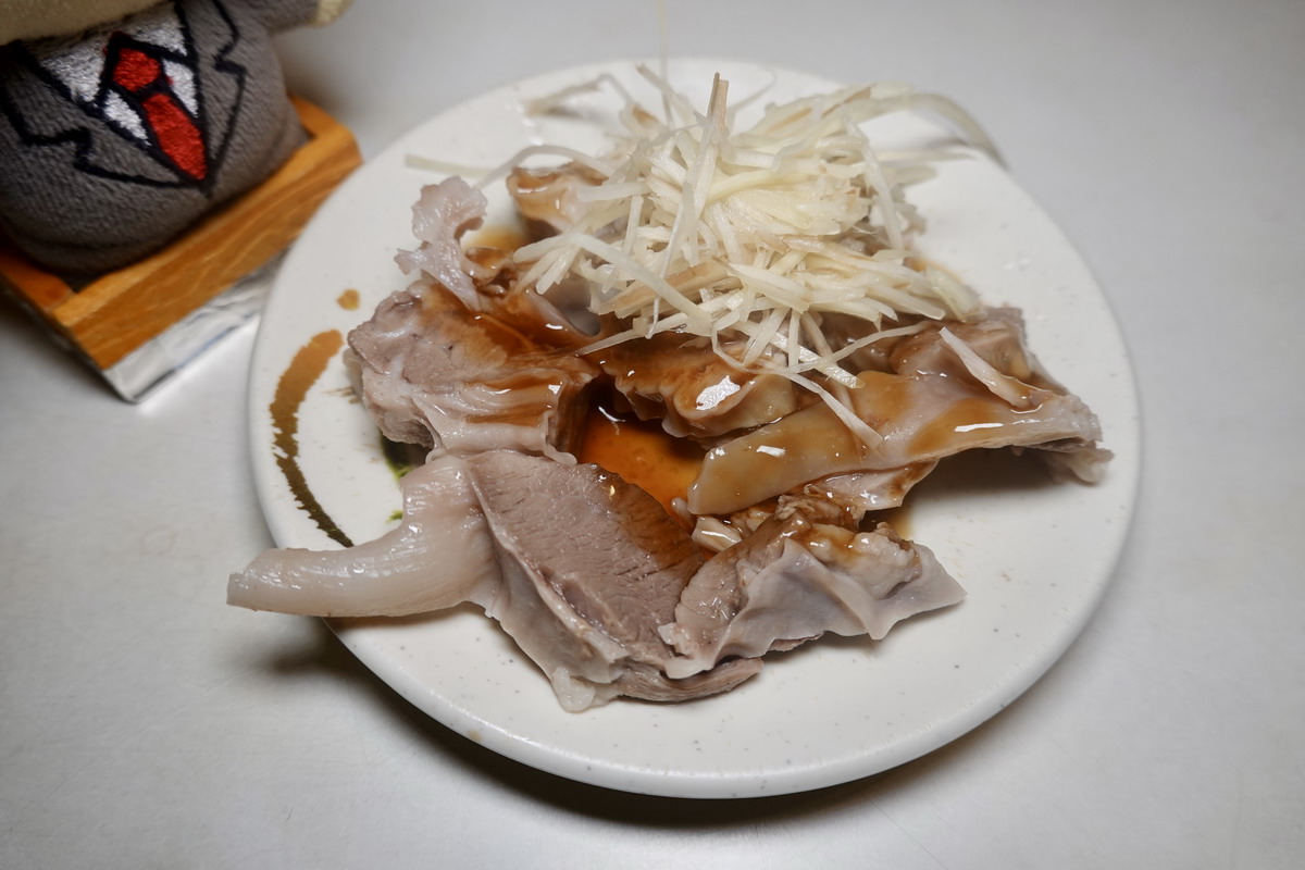 【台北永春站美食】麵舖：低調陌生黑馬小麵店登上米其林必比登，我家巷口的樸實麵店，芋頭米粉是招牌 6498