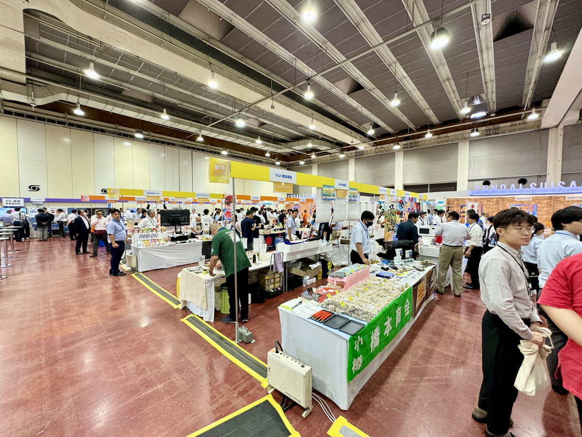 【日本宮城縣仙台旅遊】仙台水產企業團體提案會 2024：日本東北最大級水產展，超過200攤水產種類超豐富，還有黑鮪魚秀，現場免費試吃根本超大型吃到飽自助餐 Buffet 6513