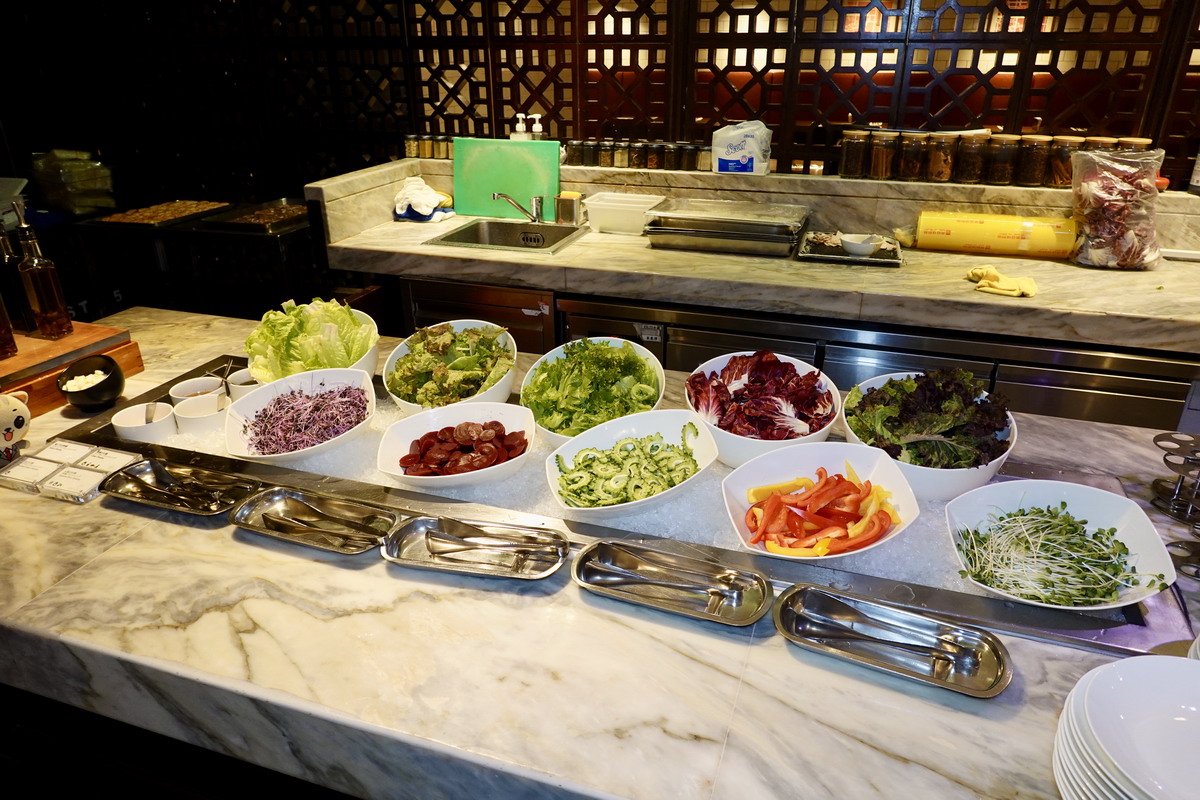 【台北南京復興站美食】JR東日本大飯店全日餐廳鉑麗安Brilliant吃到飽自助餐 2025:太狂了!香箱蟹一人一隻,泰國美食節主題味蕾大開,還有威靈頓牛排、羊排、燉牛舌自由!6942 【台北南京復興站美食】JR東日本大飯店全日餐廳鉑麗安Brilliant吃到飽自助餐 2025:太狂了!香箱蟹一人一隻,泰國美食節主題味蕾大開,還有威靈頓牛排、羊排、燉牛舌自由!6942