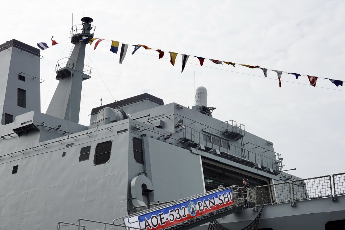 【海軍艦艇】磐石油彈補給艦 AOE-532：中華民國海軍最大噸位的船艦，海上加油補給站 6566