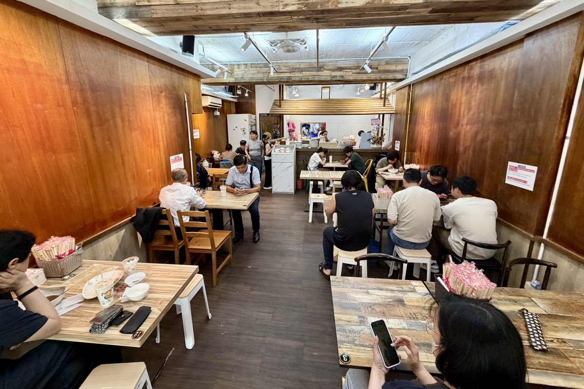 【台北松江南京站美食】Kanokwan 老麵攤 2026：奇妙的台泰混血麵店！泰國美食+台灣美食，巷弄內的平價人氣排隊小店 7352