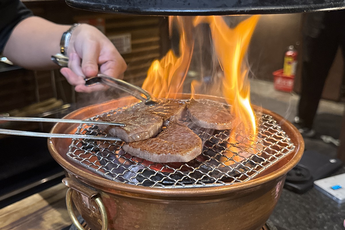 【台北大安站美食】蘭亭燒肉和牛極緻料理 2025：專人服務和牛燒肉店，真材實料高CP值，吃品味不吃昂貴，甜點有現做鯛魚燒冰淇淋 7008