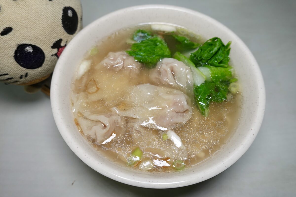 【台北南京三民站美食】小龍飲食 2025：1964年創立老牌麵店，四川怪味雞、滷味和小龍麵必吃 7027