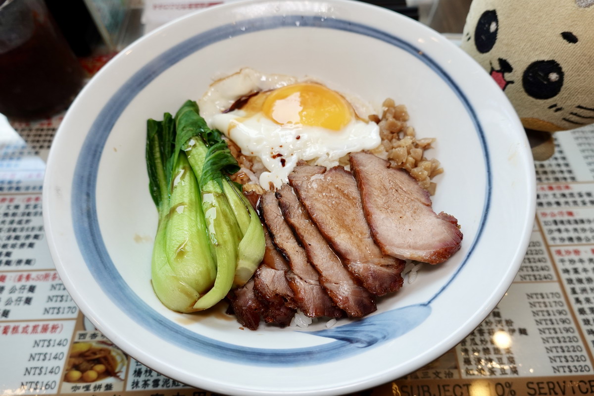 【台北南京復興站美食】香港茶水攤 2025：這家老牌茶餐廳菜色超多選擇，還曾賣過潮T，猴塞雷啊！6699