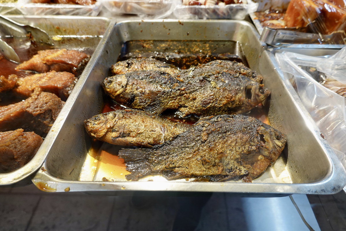 【台北中正紀念堂站美食】億長御坊 2026：熟食界的鼎泰豐，台灣熟食界第一把交椅，南門市場天下第一攤，朱億長的入味人生 7277