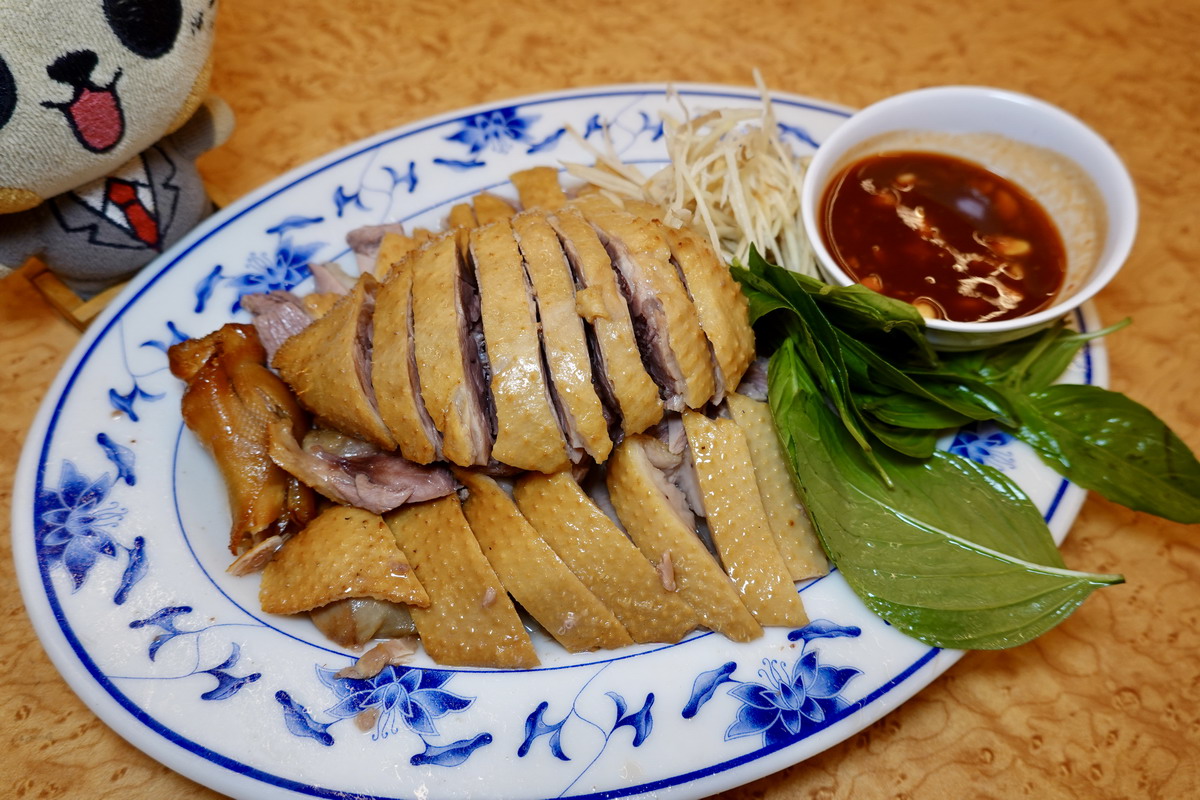 【台北南京復興站美食】鵝肉城活海鮮 2025：遼寧夜市霸主，眾多明星藝人上門，「輝達」黃仁勳也造訪，熱鬧的宵夜海產熱炒店 7159