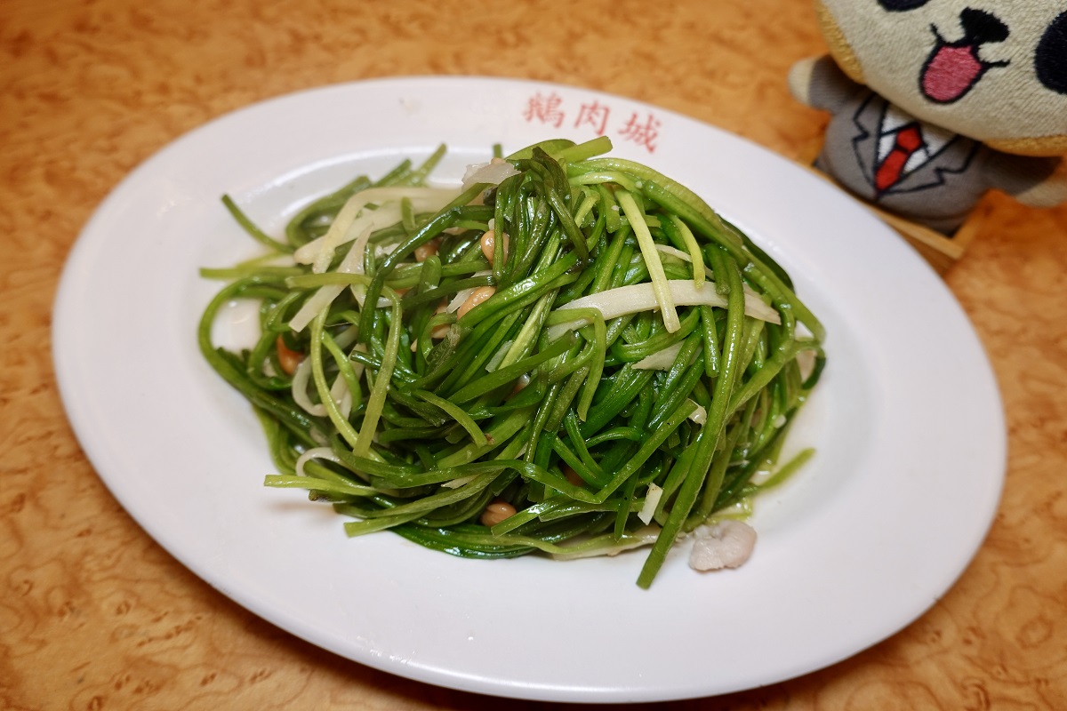 【台北南京復興站美食】鵝肉城活海鮮 2025：遼寧夜市霸主，眾多明星藝人上門，「輝達」黃仁勳也造訪，熱鬧的宵夜海產熱炒店 7159