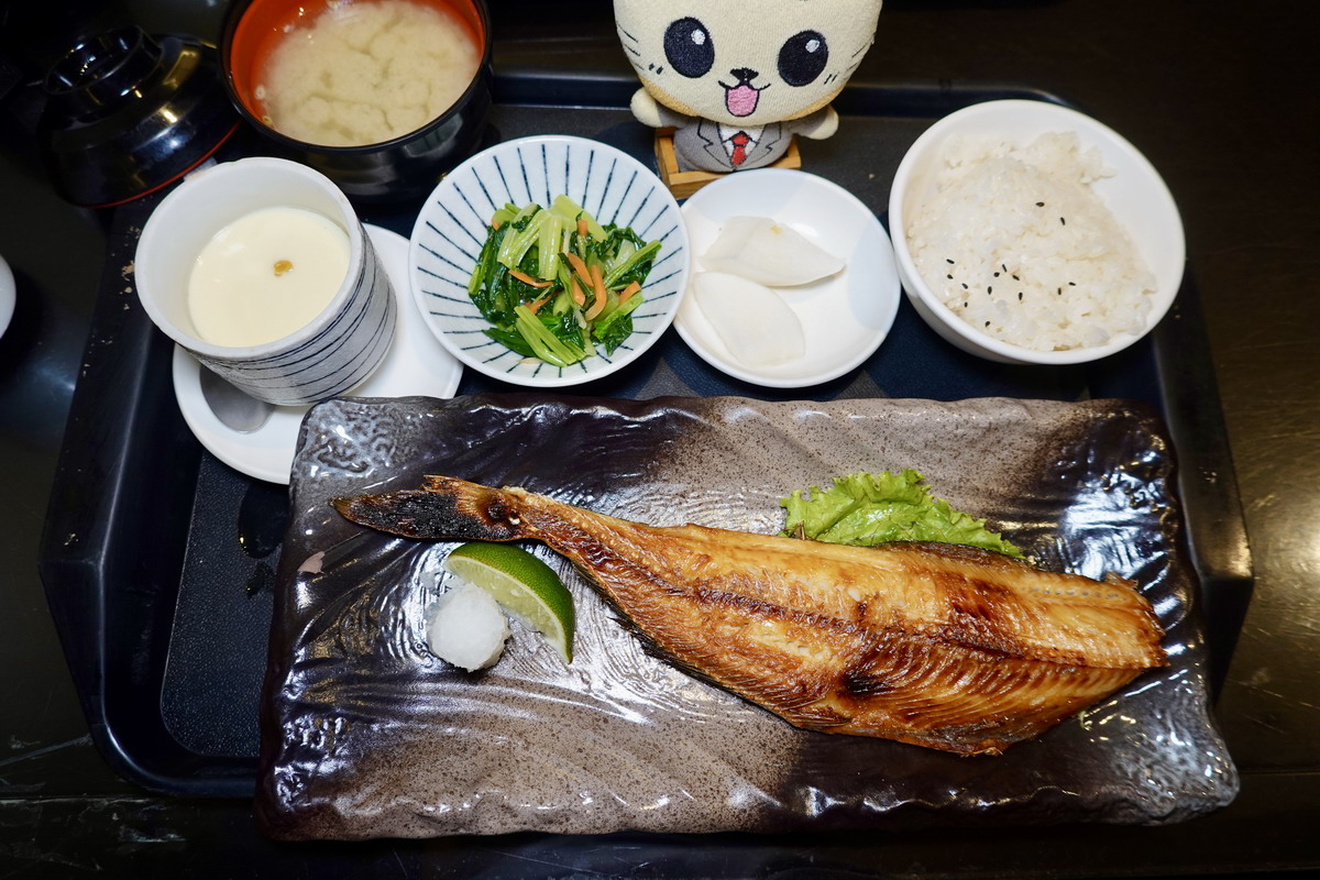 【台北南京復興站美食】大和日本料理 2025:美味北海道花魚定食!南京復興商圈上班族的廚房,20多年平價日本料理店 7110 【台北南京復興站美食】大和日本料理 2025:美味北海道花魚定食!南京復興商圈上班族的廚房,20多年平價日本料理店 7110