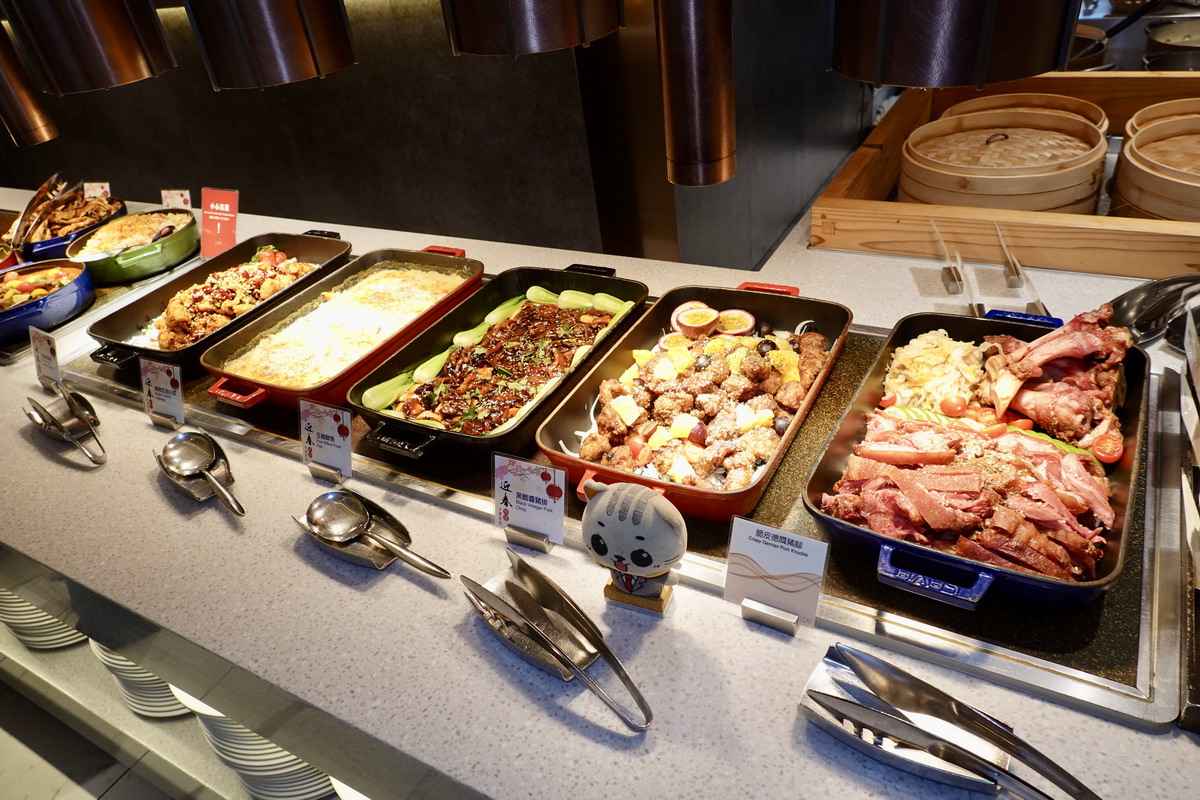 【台北中山站美食】台北老爺酒店 Le Café 吃到飽自助餐 2026：福馬迎春，中華美食的舌尖饗宴，小而美精緻路線的吃到飽自助餐 7239