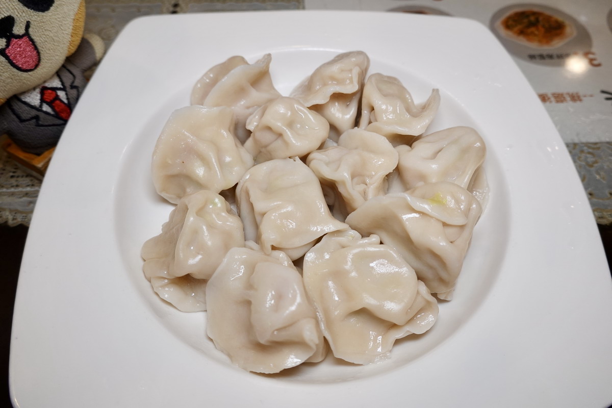 【台北中山國中站美食】鼎記水餃 2025:30年水餃麵店,風味平實、經濟實惠的上班族好鄰居 6910 【台北中山國中站美食】鼎記水餃 2025:30年水餃麵店,風味平實、經濟實惠的上班族好鄰居 6910
