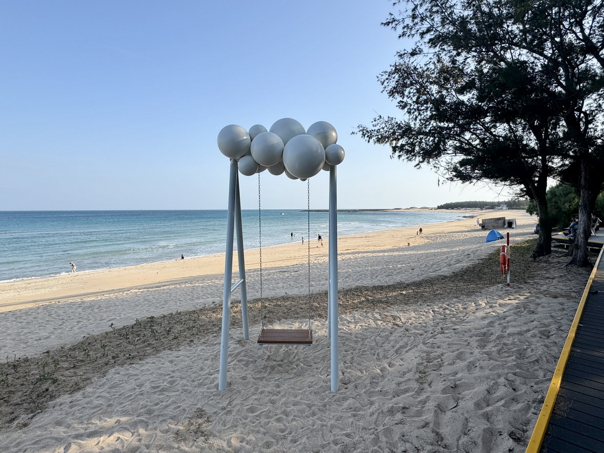 【澎湖胡西鄉美食】及林春咖啡館 2025:坐擁無敵海景的秘境咖啡廳,澎湖最Chill咖啡廳,適合親子戲水、發呆放空與日光浴,來過就會愛上 6926 【澎湖胡西鄉美食】及林春咖啡館 2025:坐擁無敵海景的秘境咖啡廳,澎湖最Chill咖啡廳,適合親子戲水、發呆放空與日光浴,來過就會愛上 6926