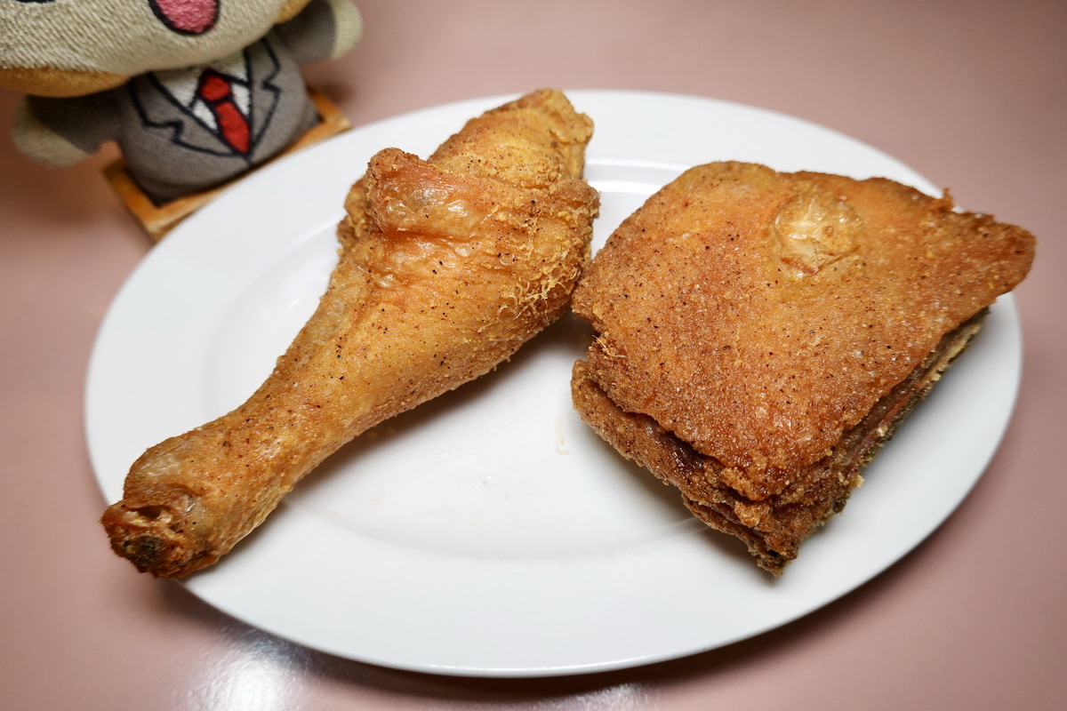 【台北國父紀念館站美食】蘇阿姨比薩屋 2025:超人氣排隊店!不能訂位一律現場排隊,必吃鬆厚餅皮披薩與被披薩耽誤的炸雞 6938 【台北國父紀念館站美食】蘇阿姨比薩屋 2025:超人氣排隊店!不能訂位一律現場排隊,必吃鬆厚餅皮披薩與被披薩耽誤的炸雞 6938