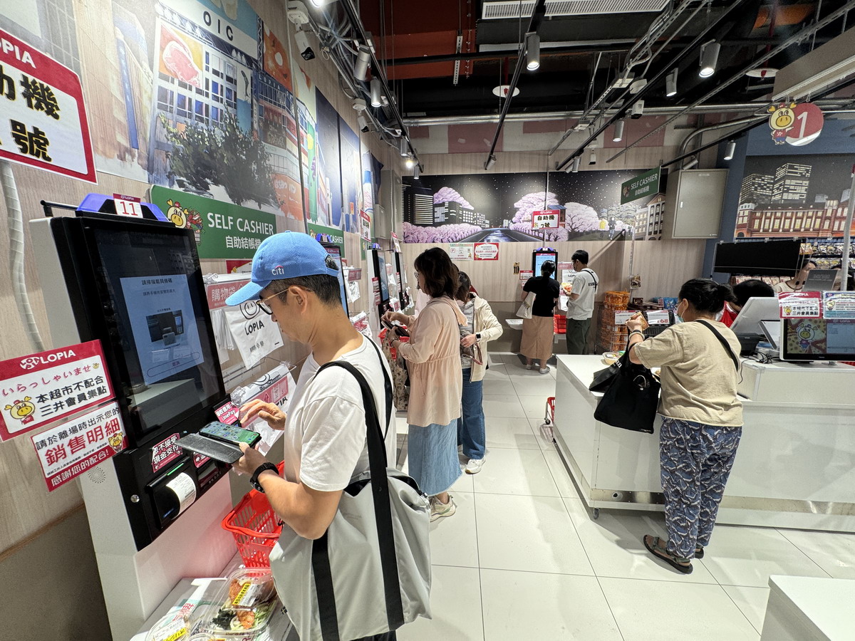 【台北南港軟體園區站】樂比亞日本超市 LOPIA LaLaport 南港店 2025:可以當餐廳吃的超市!南港LaLaport超人氣商店,來自日本、日系食品多,熟食及食材精彩,好好買 6940 【台北南港軟體園區站】樂比亞日本超市 LOPIA LaLaport 南港店 2025:可以當餐廳吃的超市!南港LaLaport超人氣商店,來自日本、日系食品多,熟食及食材精彩,好好買 6940