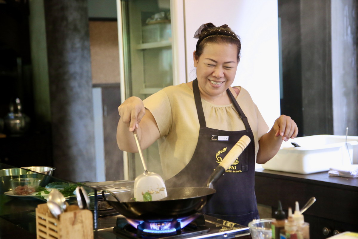 網站近期文章：【泰國曼谷旅遊】BaiPai Cooking Schol 廚藝教室：在優美莊園學做泰國菜，零廚藝也可以參加的有趣旅遊行程，帶你認識泰國食材，手把手教你做泰國菜 6945