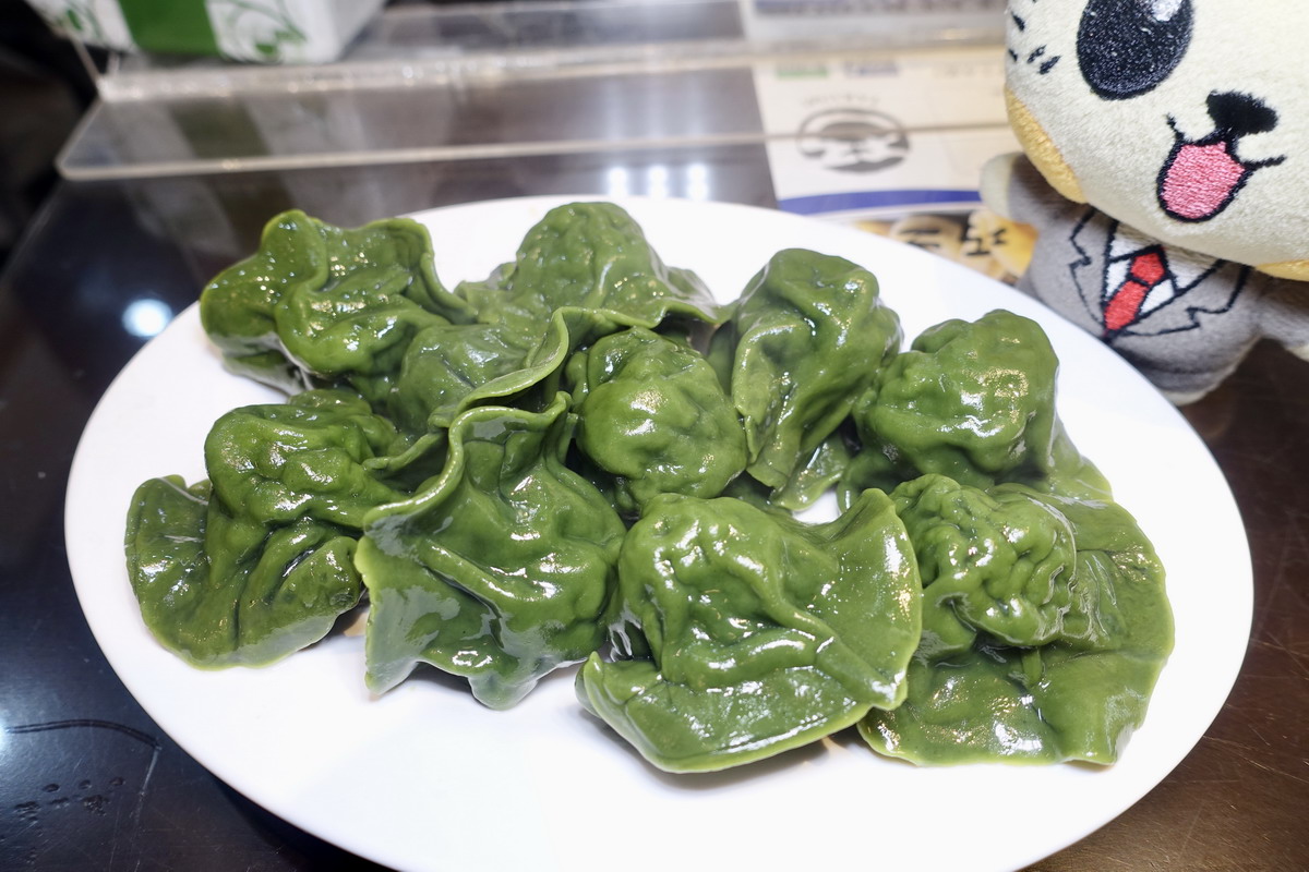 即時熱門文章：【台北善導寺站美食】巧之味手工水餃 2025：年輕人超愛排隊水餃店，墨綠色干貝水餃太有特色又好吃，高CP值百元水餃名店，水餃控必吃 6956