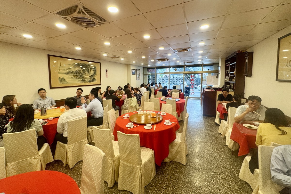 【台北小南門站美食】輝煌川菜小館 2025:開業超過50年的中菜老館子,氣氛懷舊很適合帶長輩來用餐,菜色多樣經濟又實惠,商業午餐一個人也可以來吃 6957 【台北小南門站美食】輝煌川菜小館 2025:開業超過50年的中菜老館子,氣氛懷舊很適合帶長輩來用餐,菜色多樣經濟又實惠,商業午餐一個人也可以來吃 6957