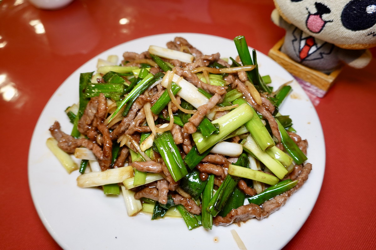 【台北小南門站美食】輝煌川菜小館 2025:開業超過50年的中菜老館子,氣氛懷舊很適合帶長輩來用餐,菜色多樣經濟又實惠,商業午餐一個人也可以來吃 6957 【台北小南門站美食】輝煌川菜小館 2025:開業超過50年的中菜老館子,氣氛懷舊很適合帶長輩來用餐,菜色多樣經濟又實惠,商業午餐一個人也可以來吃 6957