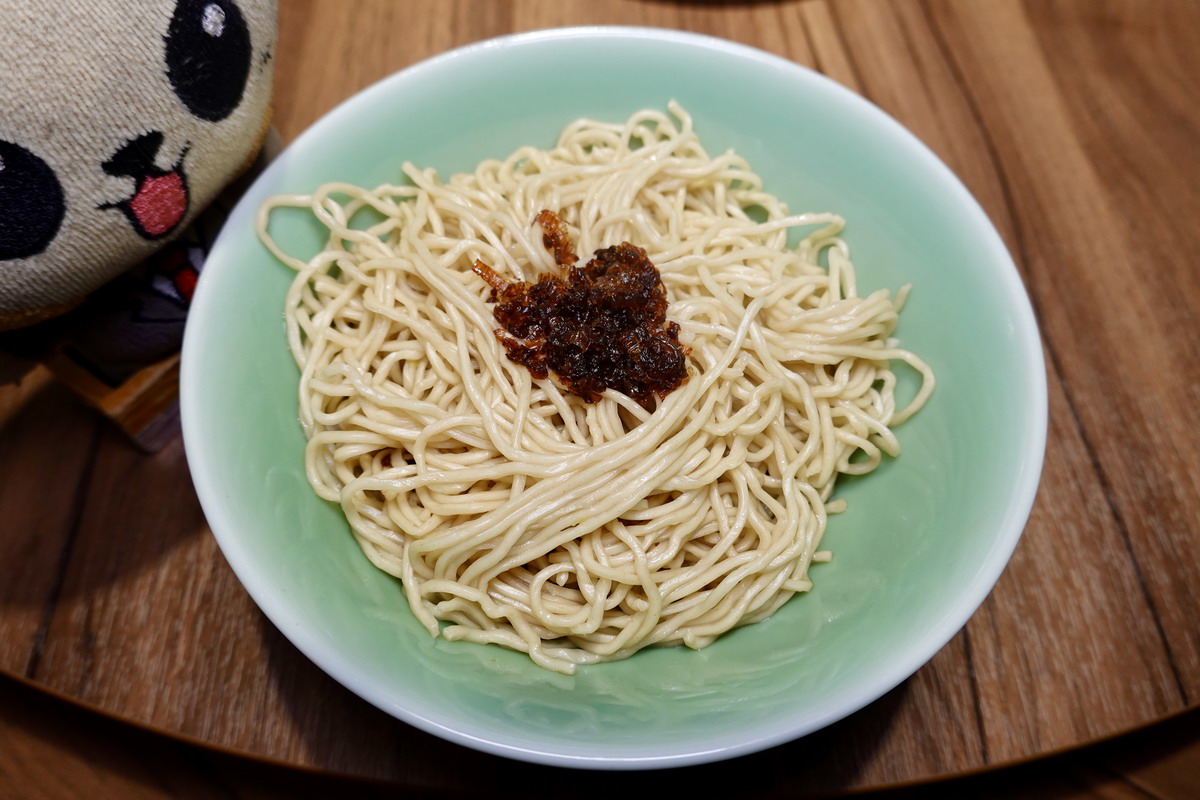 【台北善導寺站美食】青嬌膠原麵館 2025:來碗充滿膠原蛋白的黃金雞燉湯吧!8小時慢火煨燉,一個人就可以享受,小菜強大不要錯過 6959 【台北善導寺站美食】青嬌膠原麵館 2025:來碗充滿膠原蛋白的黃金雞燉湯吧!8小時慢火煨燉,一個人就可以享受,小菜強大不要錯過 6959