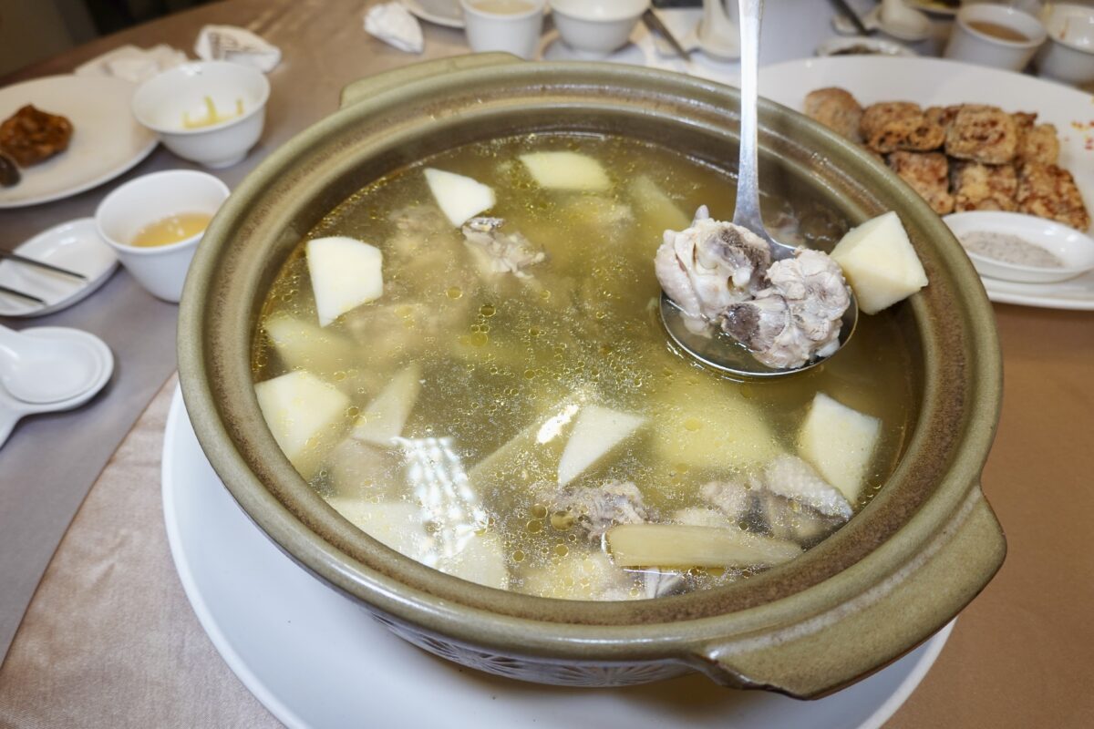 【台北小巨蛋站美食】點水樓南京店 2025：山珍海味齊聚一堂，一年四季都豐盛美味，夏季推出開胃新菜色提振食慾，還有超酷的炸愛玉！7034