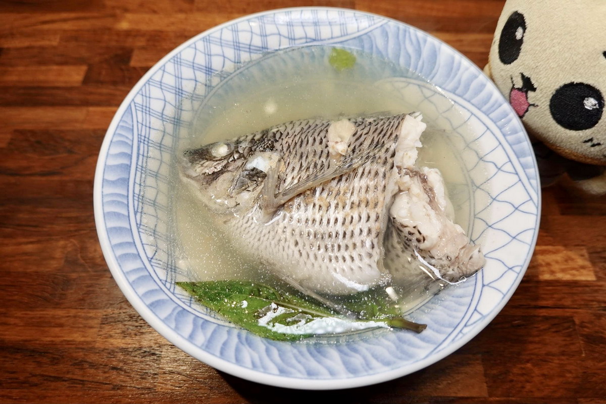 即時熱門文章：【台北善導寺站美食】以馬內利鮮魚湯：奉煮的名求，阿麵！三代傳承台北知名鮮魚湯，從路邊攤到店面一路走來始終好吃，沒有腥味土味只有美味 6931
