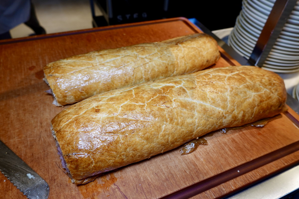 【台北南京復興站美食】JR東日本大飯店全日餐廳鉑麗安Brilliant吃到飽自助餐：歐洲經典美食主題登場，威靈頓牛排、普羅旺斯羊排、法式紅酒燉牛舌自由吃到飽！7221