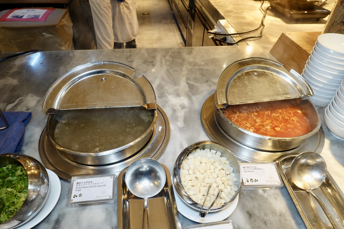 【台北南京復興站美食】JR東日本大飯店全日餐廳鉑麗安Brilliant吃到飽自助餐：歐洲經典美食主題登場，威靈頓牛排、普羅旺斯羊排、法式紅酒燉牛舌自由吃到飽！7221