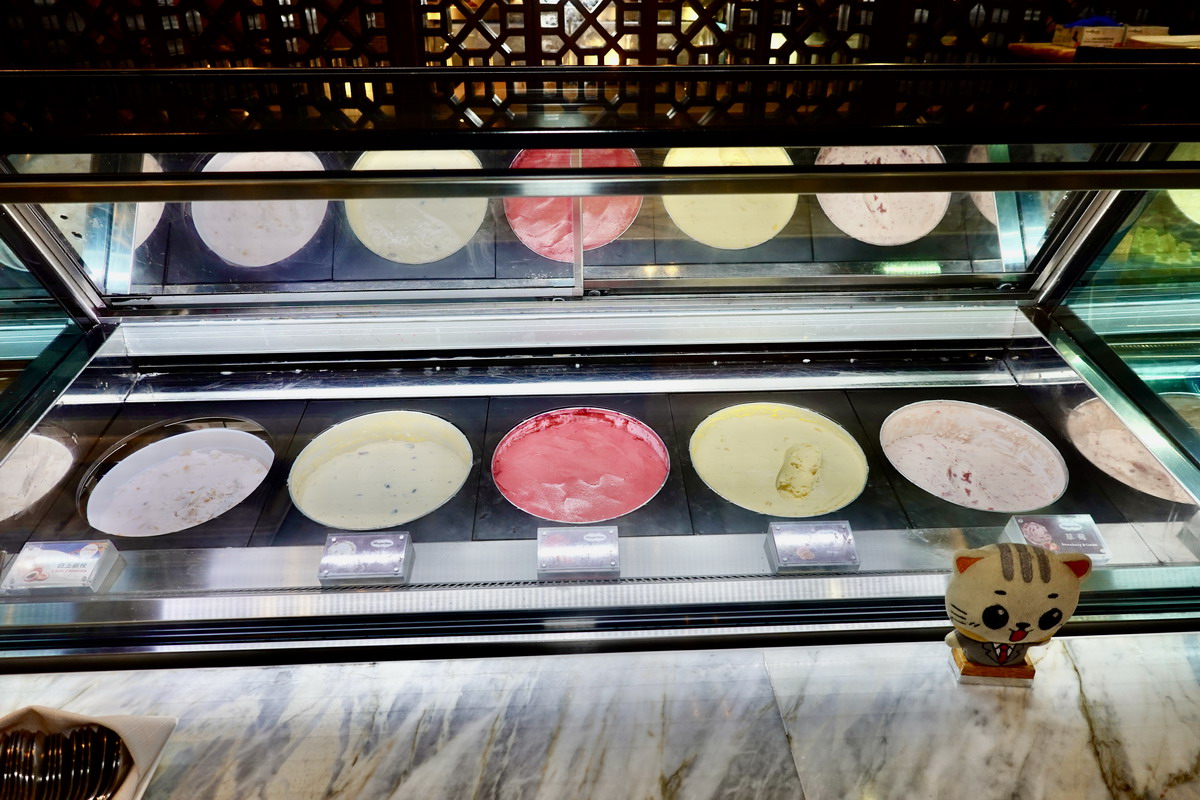 【台北南京復興站美食】JR東日本大飯店全日餐廳鉑麗安Brilliant吃到飽自助餐：歐洲經典美食主題登場，威靈頓牛排、普羅旺斯羊排、法式紅酒燉牛舌自由吃到飽！7221