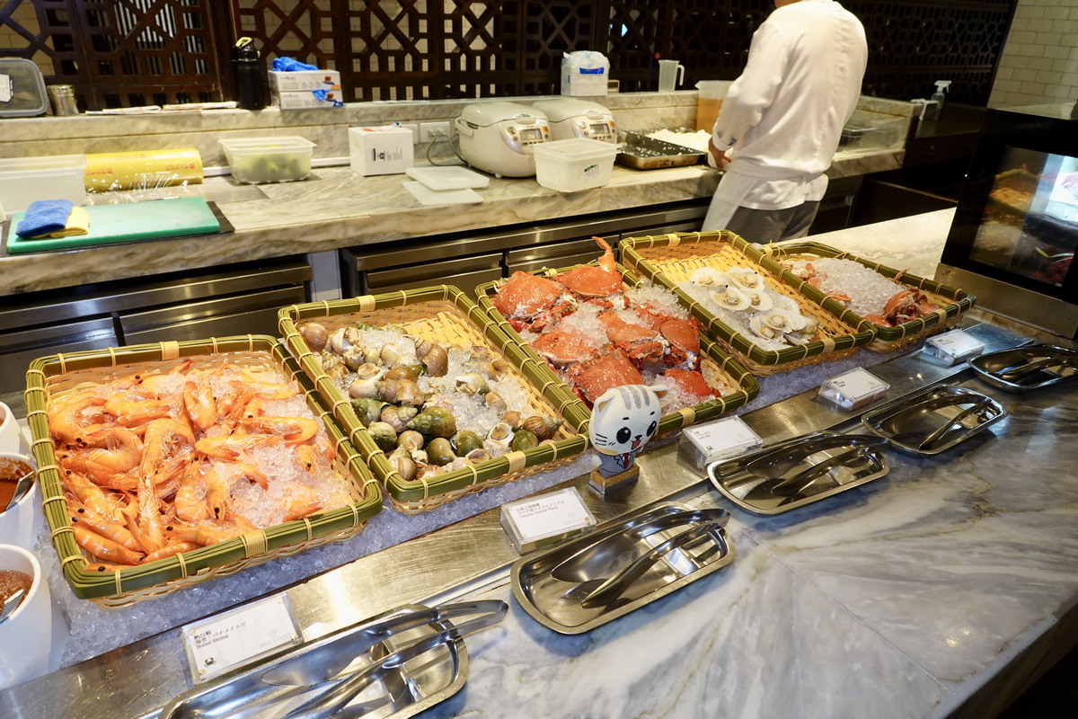 【台北南京復興站美食】JR東日本大飯店全日餐廳鉑麗安Brilliant吃到飽自助餐：歐洲經典美食主題登場，威靈頓牛排、普羅旺斯羊排、法式紅酒燉牛舌自由吃到飽！7221