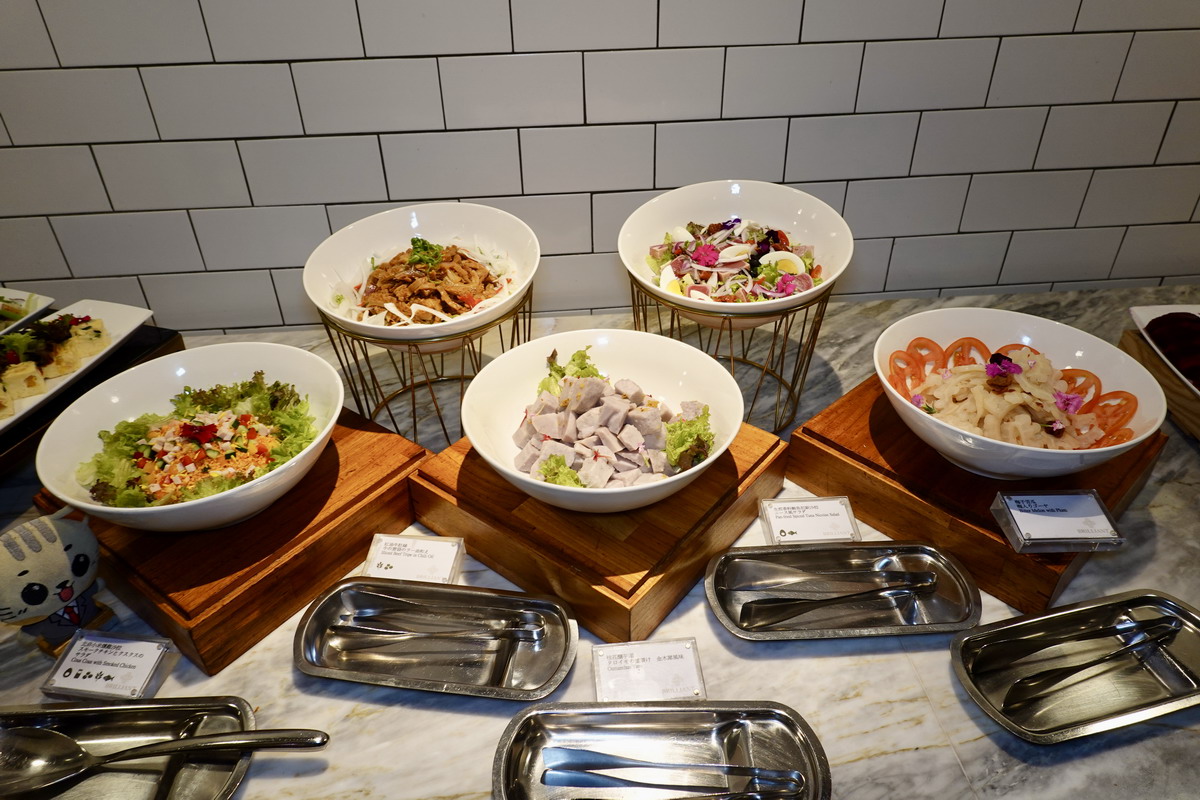 【台北南京復興站美食】JR東日本大飯店全日餐廳鉑麗安Brilliant吃到飽自助餐：歐洲經典美食主題登場，威靈頓牛排、普羅旺斯羊排、法式紅酒燉牛舌自由吃到飽！7221