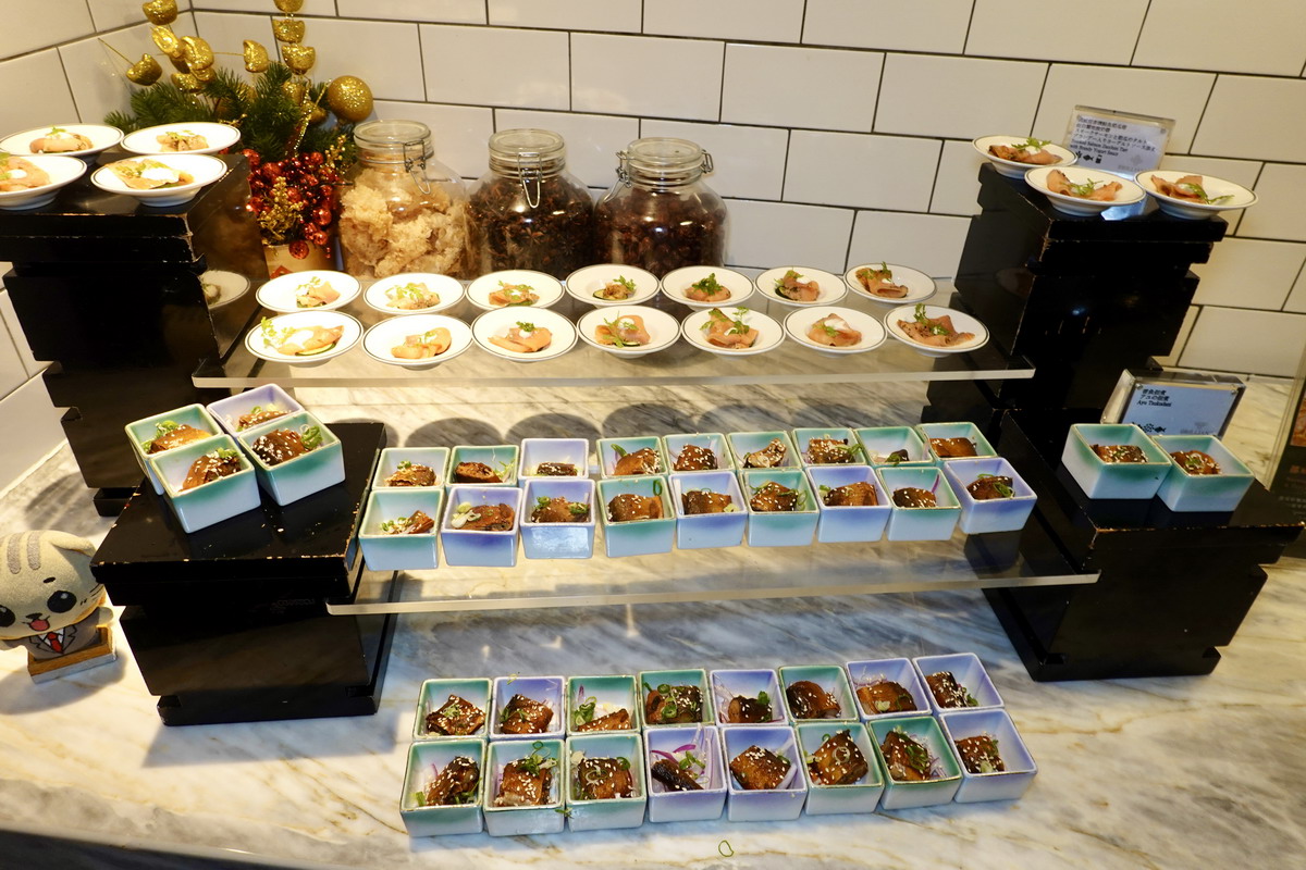 【台北南京復興站美食】JR東日本大飯店全日餐廳鉑麗安Brilliant吃到飽自助餐：歐洲經典美食主題登場，威靈頓牛排、普羅旺斯羊排、法式紅酒燉牛舌自由吃到飽！7221