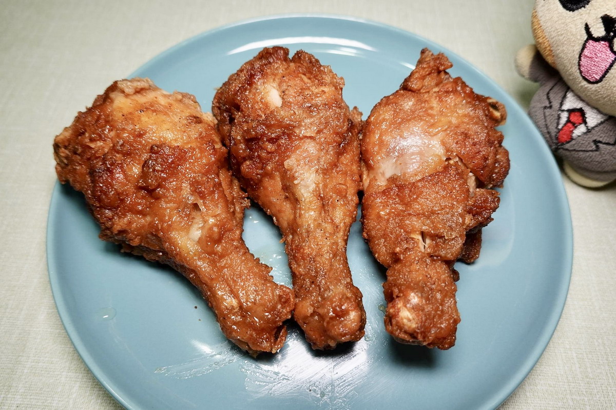 即時熱門文章：【台北永春站美食】東加炸雞：這裡不必講武德，客人不用排隊直接開搶炸雞，溫良恭儉讓手腳太慢吃不到！虎林街永春黃昏市場搶手炸雞 6914