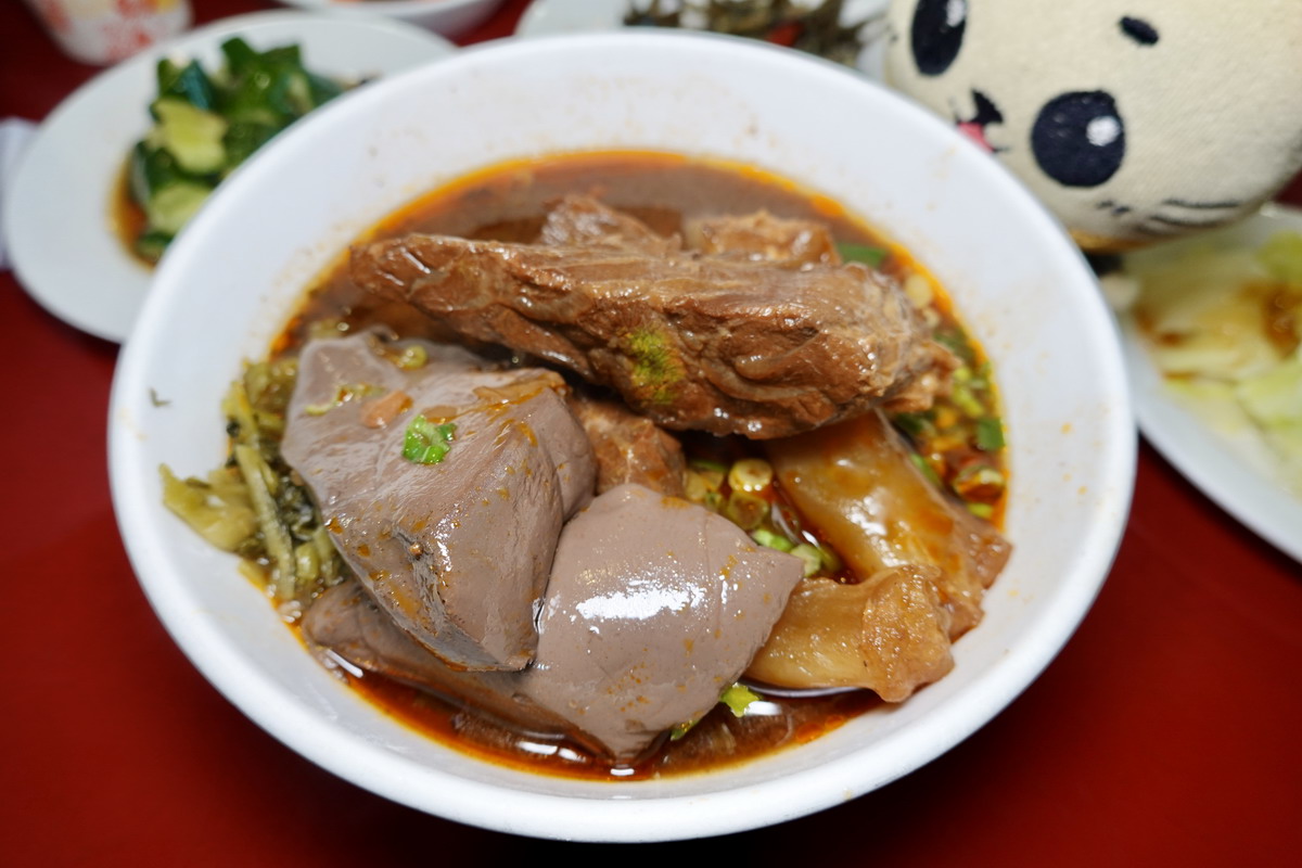 【台北六張犁站美食】老宋記真善美牛肉麵 2025:開業近60年,台北牛肉麵節好店,必點滷味種類多又好吃,吃過還想再來 6962 【台北六張犁站美食】老宋記真善美牛肉麵 2025:開業近60年,台北牛肉麵節好店,必點滷味種類多又好吃,吃過還想再來 6962