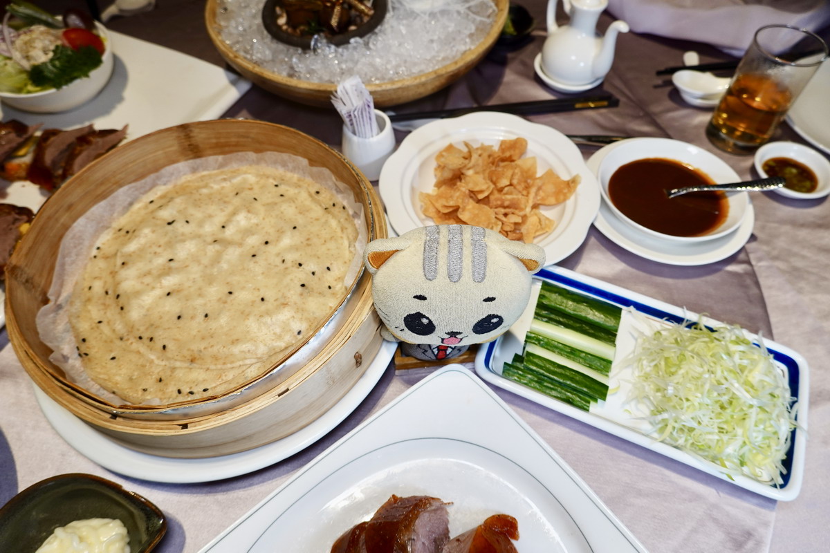【台北公館站美食】薪僑園水源會館 2025:火燄櫻桃鴨帶高梁酒香,港式點心手工製作,超值五人套餐好划算,家庭親友聚餐好地方 6973 【台北公館站美食】薪僑園水源會館 2025:火燄櫻桃鴨帶高梁酒香,港式點心手工製作,超值五人套餐好划算,家庭親友聚餐好地方 6973