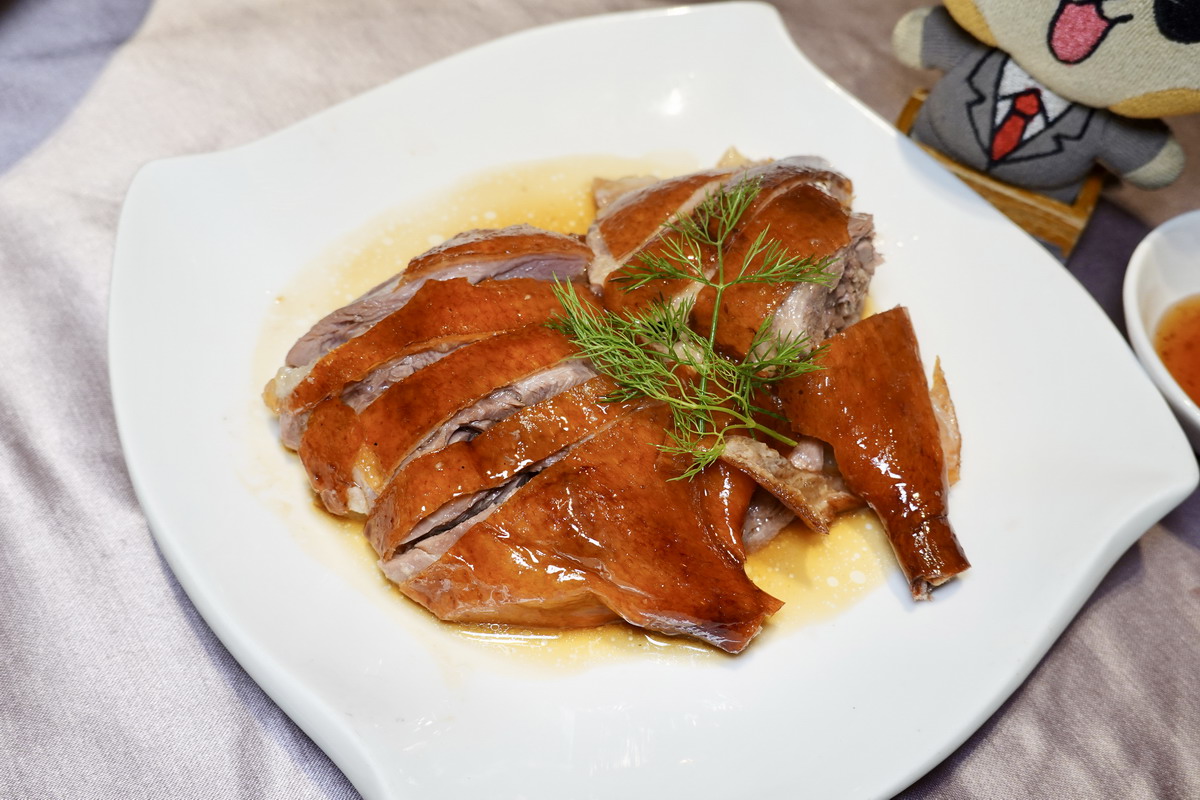 【台北公館站美食】薪僑園水源會館 2025:火燄櫻桃鴨帶高梁酒香,港式點心手工製作,超值五人套餐好划算,家庭親友聚餐好地方 6973 【台北公館站美食】薪僑園水源會館 2025:火燄櫻桃鴨帶高梁酒香,港式點心手工製作,超值五人套餐好划算,家庭親友聚餐好地方 6973