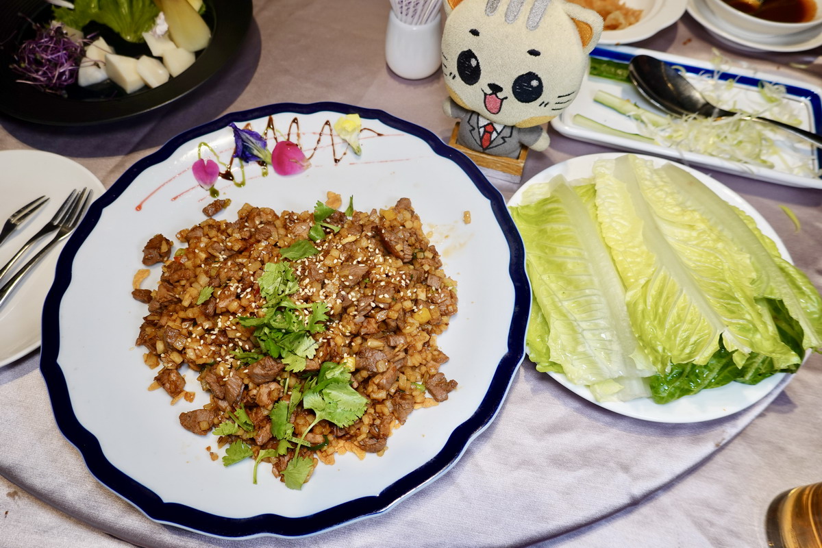 【台北公館站美食】薪僑園水源會館 2025:火燄櫻桃鴨帶高梁酒香,港式點心手工製作,超值五人套餐好划算,家庭親友聚餐好地方 6973 【台北公館站美食】薪僑園水源會館 2025:火燄櫻桃鴨帶高梁酒香,港式點心手工製作,超值五人套餐好划算,家庭親友聚餐好地方 6973