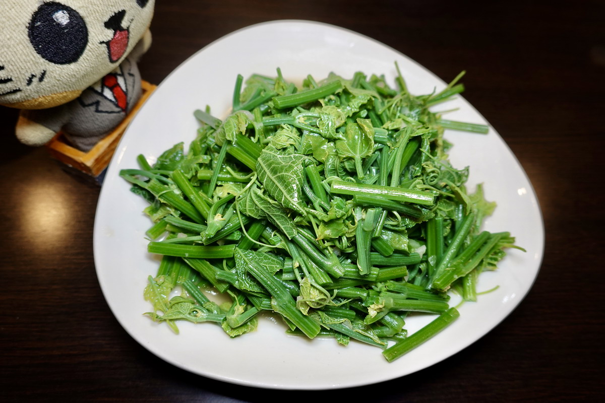 【台北南京復興站美食】吳哥窟柬泰雲料理小館 2025:海南雞+椒麻雞雙拼飯大份量過癮,中南半島特色小吃和便當簡餐,可以叫一桌熱炒菜,還有賣鹽酥雞 6981 【台北南京復興站美食】吳哥窟柬泰雲料理小館 2025:海南雞+椒麻雞雙拼飯大份量過癮,中南半島特色小吃和便當簡餐,可以叫一桌熱炒菜,還有賣鹽酥雞 6981
