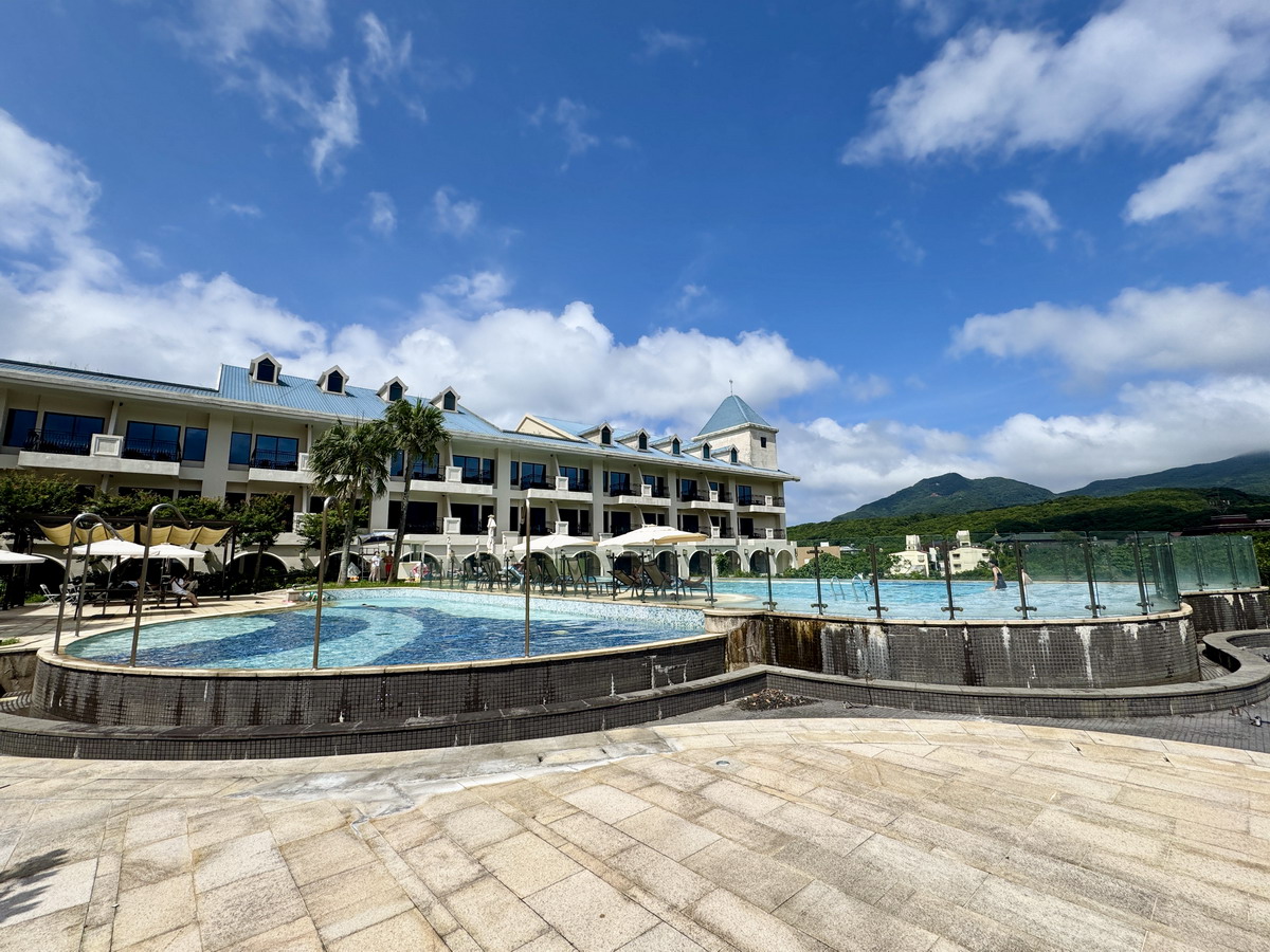 【新北市貢寮旅遊】福容大飯店福隆海洋溫泉 2025:黃金沙灘上的城堡!度假感拉滿,水上活動、溫泉、美食,東北角親子度假首選 6983 【新北市貢寮旅遊】福容大飯店福隆海洋溫泉 2025:黃金沙灘上的城堡!度假感拉滿,水上活動、溫泉、美食,東北角親子度假首選 6983