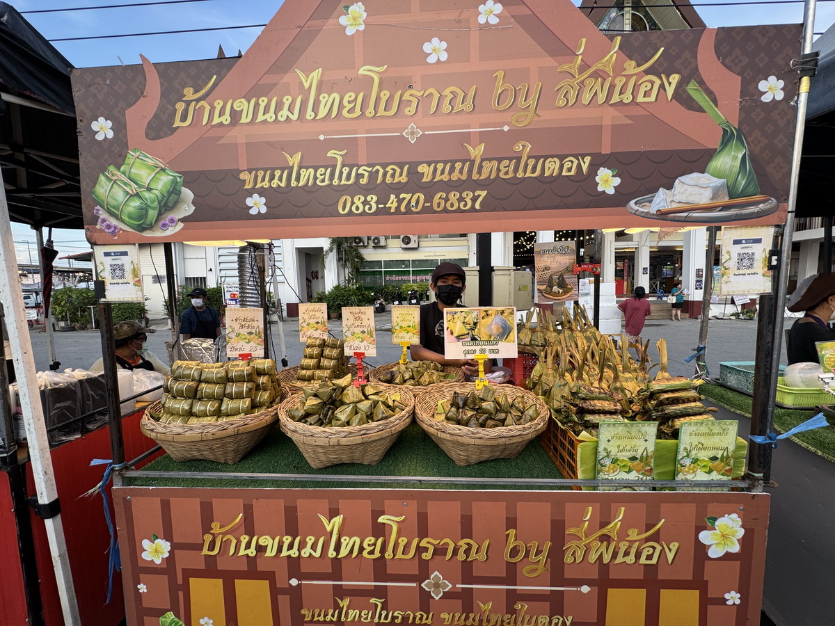 【泰國曼谷旅遊】Save One Go Market 2025:曼谷在地人逛的夜市,尚未觀光化的地方,價錢比市區觀光夜市便宜很多,想體驗在地人生活就來這邊 6996 【泰國曼谷旅遊】Save One Go Market 2025:曼谷在地人逛的夜市,尚未觀光化的地方,價錢比市區觀光夜市便宜很多,想體驗在地人生活就來這邊 6996